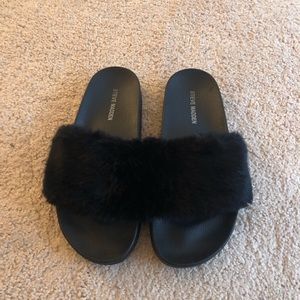 Steve Madden furry slides